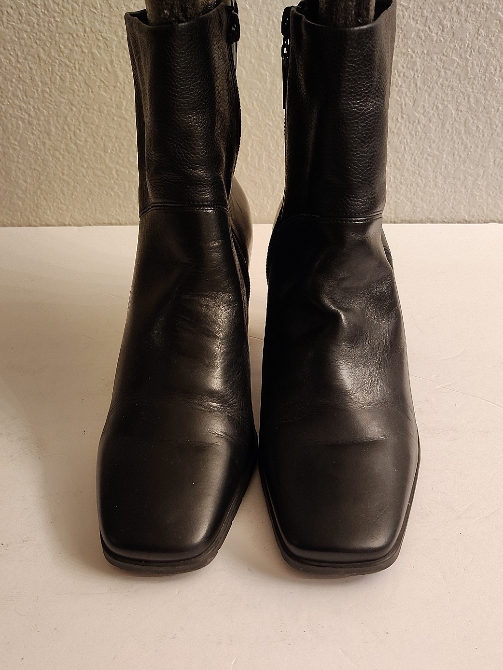 Easy Spirit Women's Size 8.5 Black Leather Square-Toe Ankle Boots 5S X